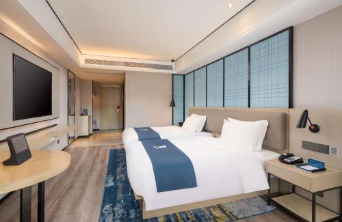 Long Hua Hotel | Echarm Hotel Haikou Friendship Sunshine City Qiaozhong Road Branch