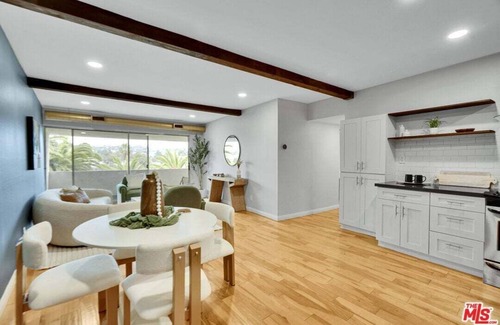 Downtown Los Angeles Condo | Echo Lake view condo - newly renovated - centrally located
