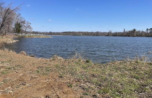 Carbondale RV Rental | Eclipse Campsites Available. Waterfront views