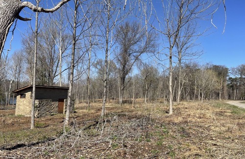 Carbondale RV Rental | Eclipse Campsites Available. Waterfront views
