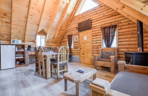 Santiago Cabin | Eclipse Cabin/ideal for family adventures