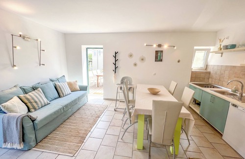 Lumbarda Apartment | Eco Apartments Sunshine with heated pool