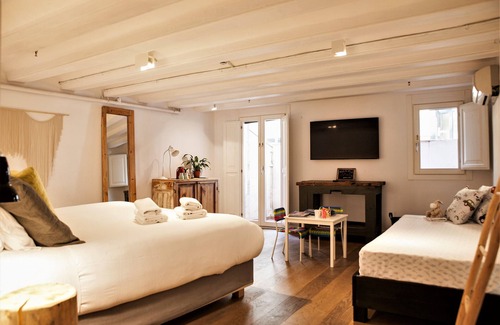 El Raval House | Eco Boutique Hostal Grau