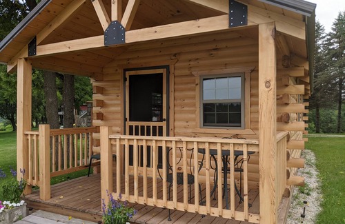Houston County Cabin | Eco Cabin Retreat