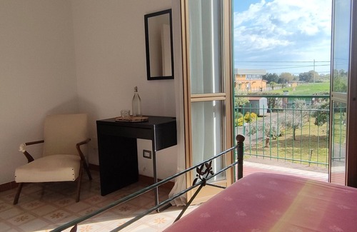 Latina Hostel | Eco House San Michele