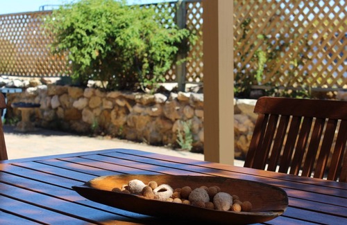 Taylorville House | Eco-house with Stunning Murray River views