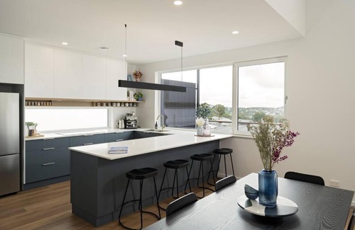 Mount Barker Villa | Eco-Luxe Retreat - Certified Passive Home