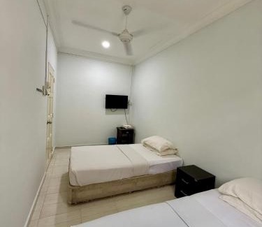 Taman Tab House | Eco Stay Guesthouse