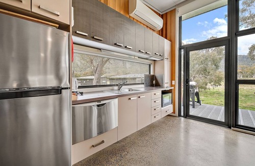 Crackenback Ski Chalet | Ecocrackenback 8- Sustainable chalet close to the slopes