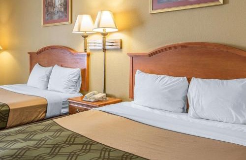 Brunswick Cabin | Econo Lodge Brunswick Travel Center