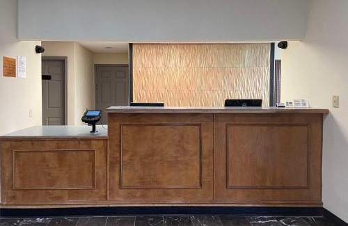 Sweetwater Hotel | Econo Lodge Inn & Suites Sweetwater I-20