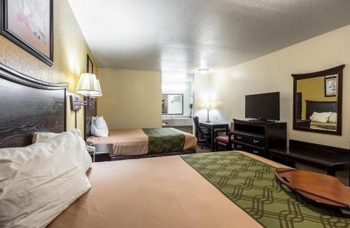 Searcy Hotel | Econo Lodge Inn & Suites Searcy