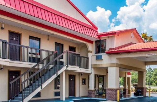 Richmond Hill Cabin | Econo Lodge Richmond Hill