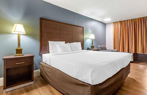 Rock Hill Cabin | Econo Lodge Rock Hill Northeast