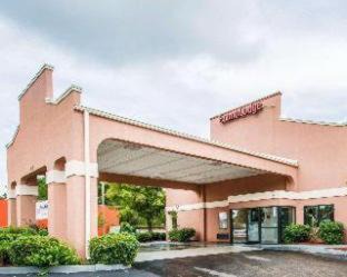 Dothan Cabin | Econo Lodge