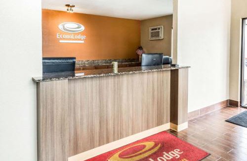 La Crosse Cabin | Econo Lodge