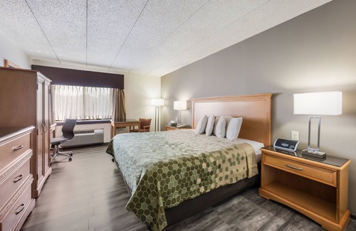 Quakertown Hotel | Econo Lodge