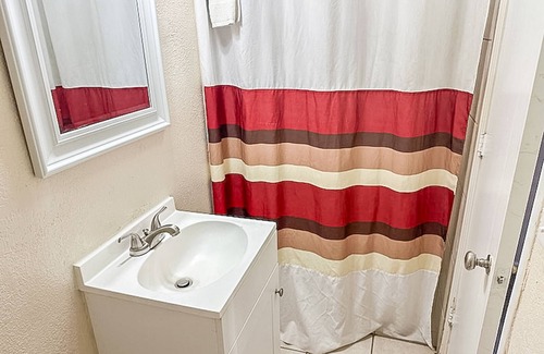 Lamesa Hotel | Economy Inn By OYO, Lamesa TX