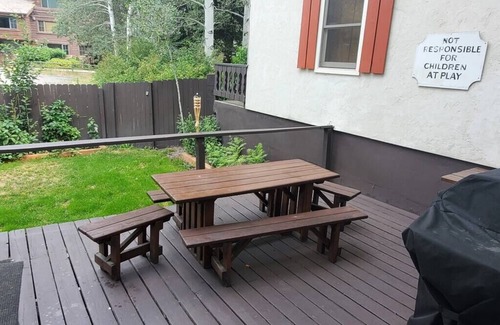 Warm Springs Condo | Edelweiss Condo: Ski in/out at Warm Springs Base