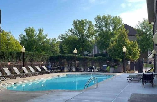 Eden Prairie House | EdenPrairie Townhome -Pool-Patio-beach-park-shop