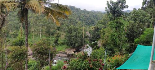 Rajakkad House | Edens Holidays Munnar