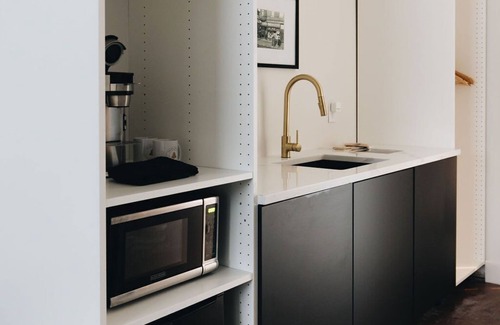 Tyler Park House | Edenside Suite 102 at The Bellwether Hotel