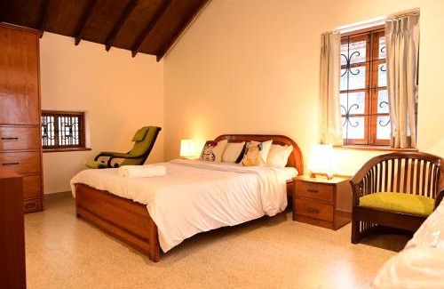Fontainhas House | Ederra Stays & Cafe