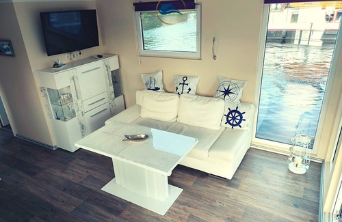 Brandenburg an der Havel Boat Rental | Editha houseboat | Apartment on waves