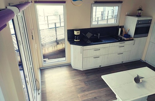Brandenburg an der Havel Boat Rental | Editha houseboat | Apartment on waves