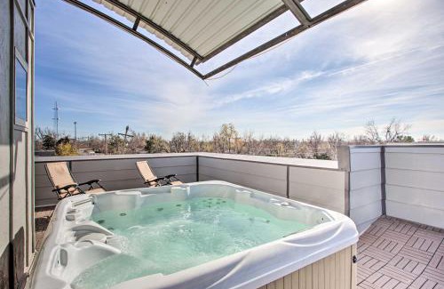 Edmond House | Edmond Oasis with Rooftop Lounge Walk to Dtwn!