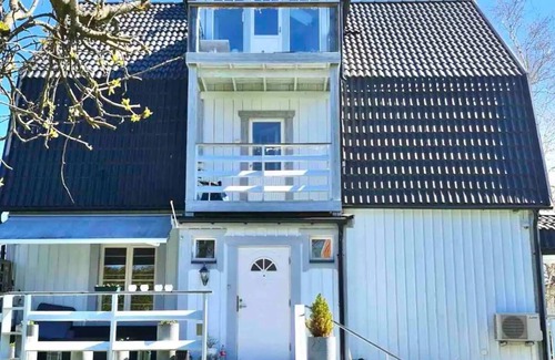 Vasteras Municipality Apartment | Egen Leilighet i Privat Villa