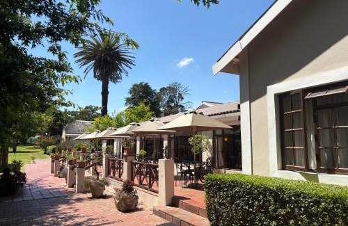 Ruiterbos Hotel | Eight Bells Mountain Inn