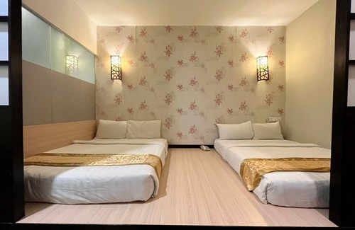 Kempas Hotel | Eight Days Boutique Hotel