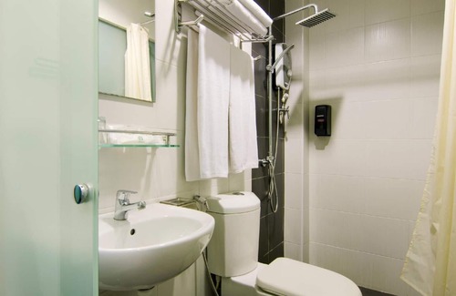 Kempas Hotel | Eight Days Boutique Hotel
