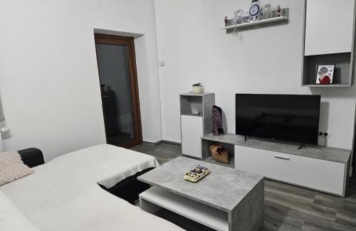 Vladimirescu Apartment | Eight Home