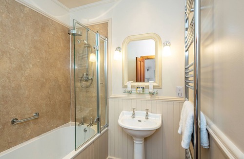 Breakish Hotel | Eilean Iarmain