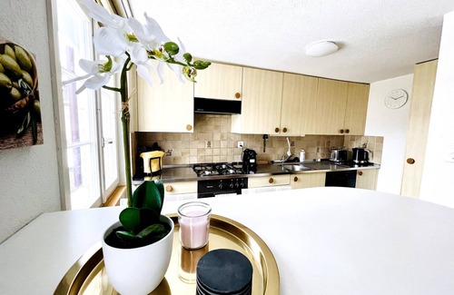 St. Gallen Apartment | Einzigartige Schöne Altbau- Wohnung Im Zentrum