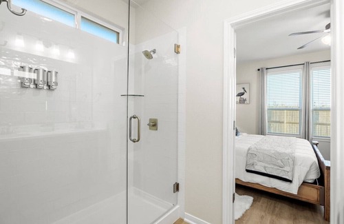 Leon Junction House | Ekhaya Zavannah in Med District @ SPG Europa
