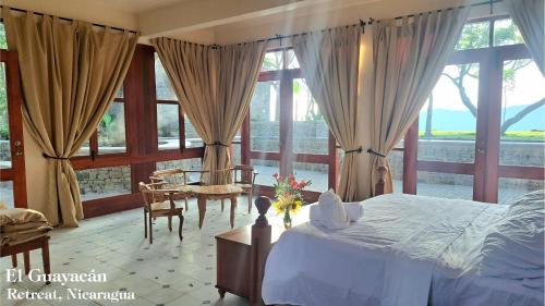 Lago de Apoyo Hotel | El Guayacán