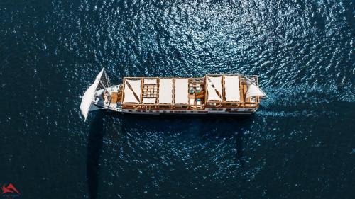 Nile River Luxor Boat Rental | EL Hanim Dahabeeyah