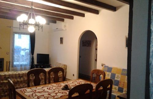 Alia House | El Hogar de Ardwina