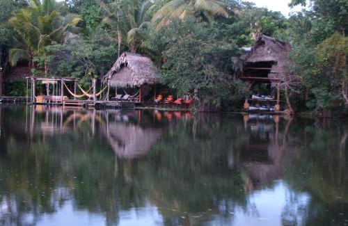 Puerto Barrios Hotel | El Hotelito Perdido