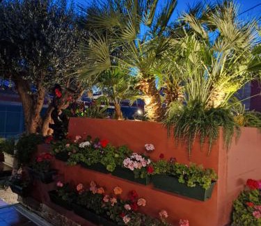 Castejon de Monegros House | El Jardin de Gala