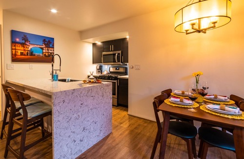 Loma Portal House | El Jardin - Lower floor