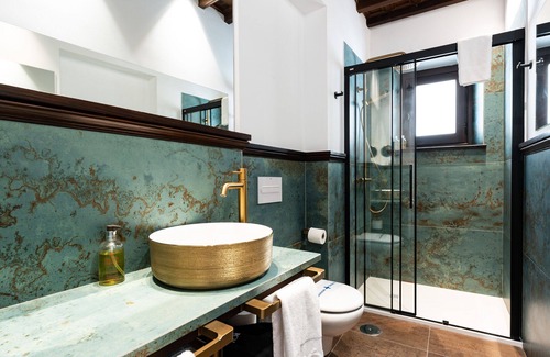 Albaicin Apartment | El Ladron de Agua - Exclusive 2 Bedroom Apartment
