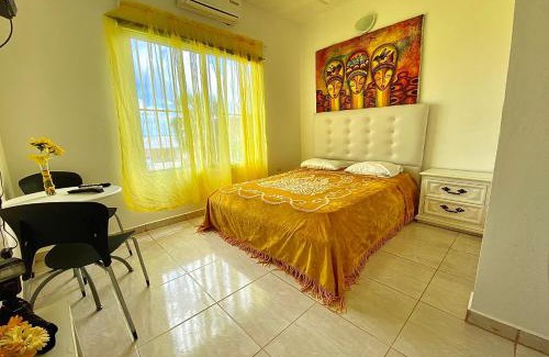 Cabrera Bed & Breakfast | El Malecon B&B Hotel