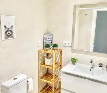 Gijon-Este Apartment | El Mirador de Viesques. Piscina y Parking privado!