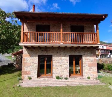 Treceno House | El Nogal de Hualle