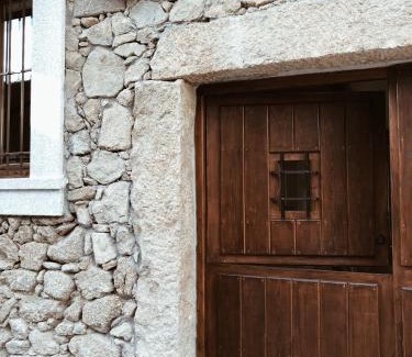 La Adrada Ski Chalet | EL PAJAR DE LA ADRADA