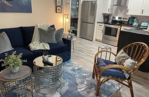 Downtown Apartment | El Tropicale Vacation Rentals